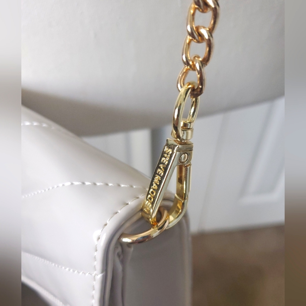 Steve Madden, Briley Patent Clutch - Picture 7 of 8